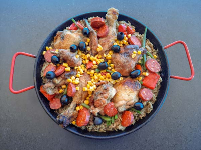 Paella poulet lapin
